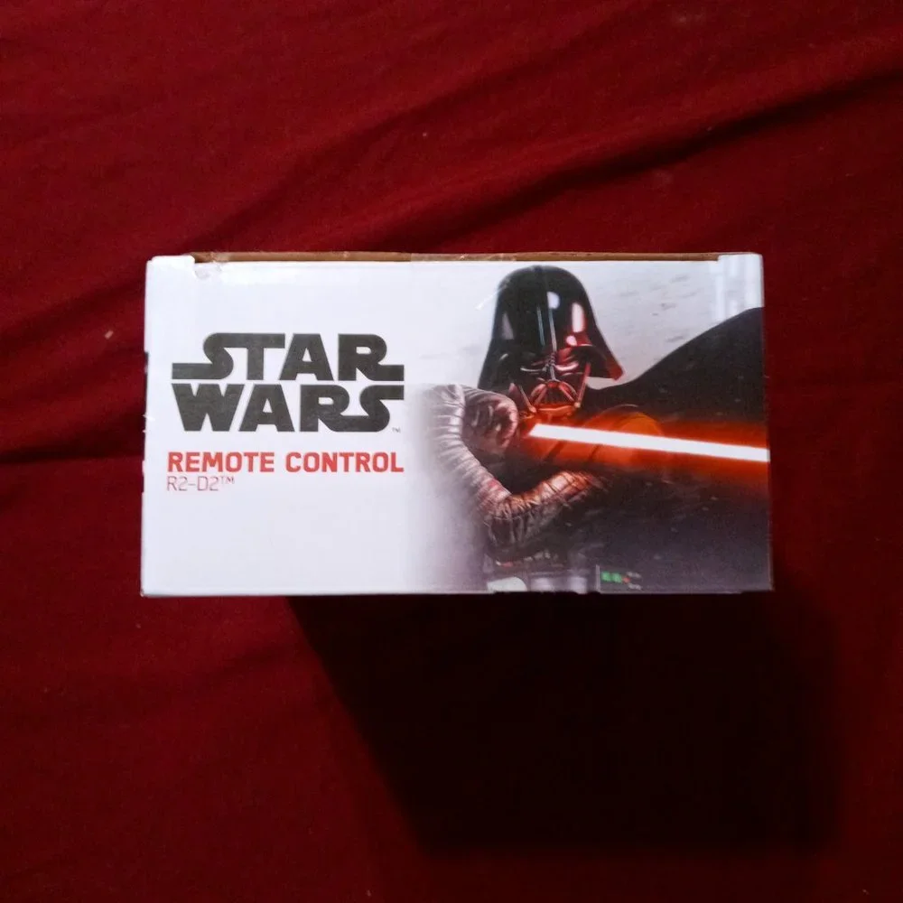 Star Wars R2-D2 Remote Control Robot NIB - Picture 5 of 7